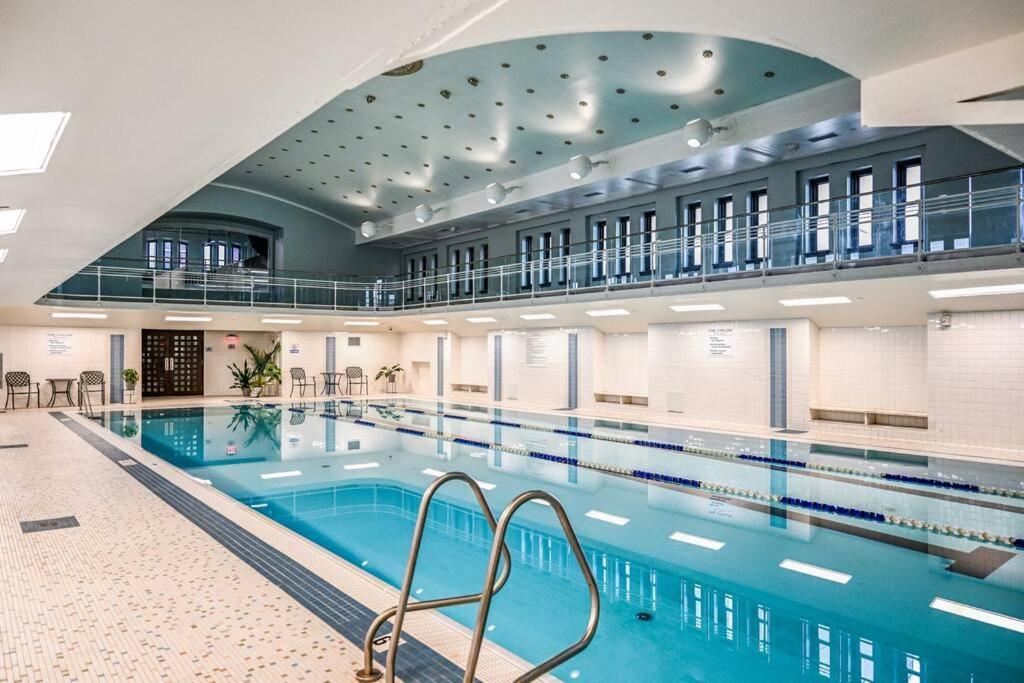 Heart Of Dt With Free Pool & Steam Plus Gym Luxe 812 Кливленд Экстерьер фото